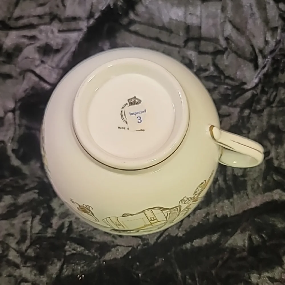0793. Royal Worcester ~ Cream & Gold ~ Fishing Motif ~ VIP ~Tea Cup Set ~ GIFT?